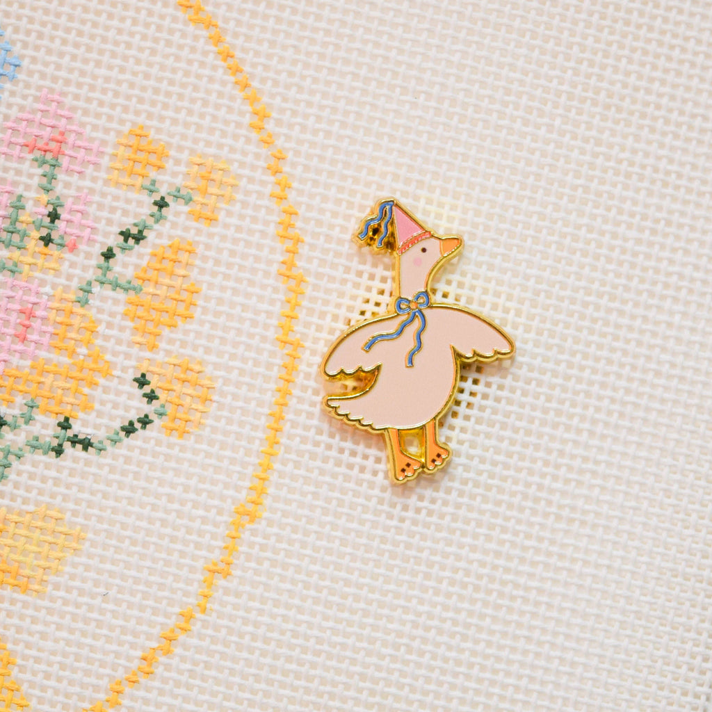Party Goose Needle Minder