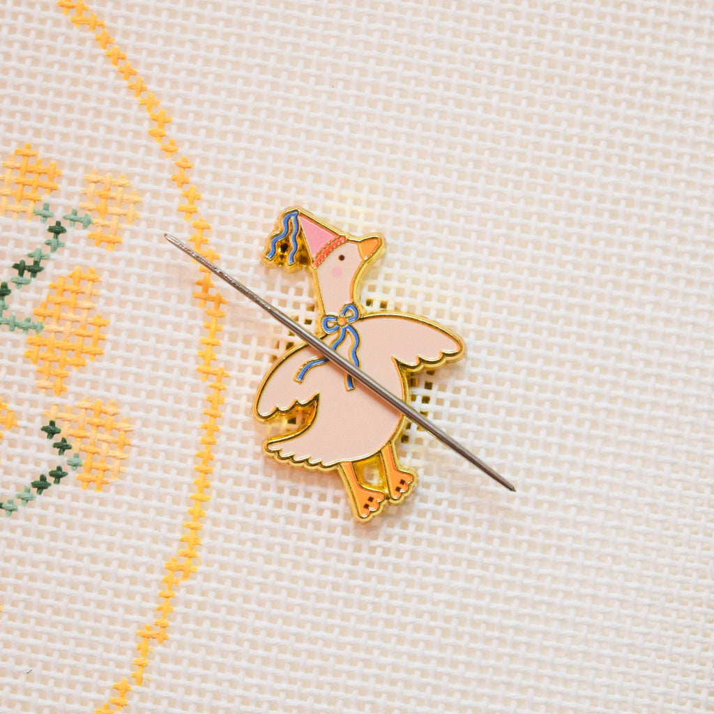 Party Goose Needle Minder