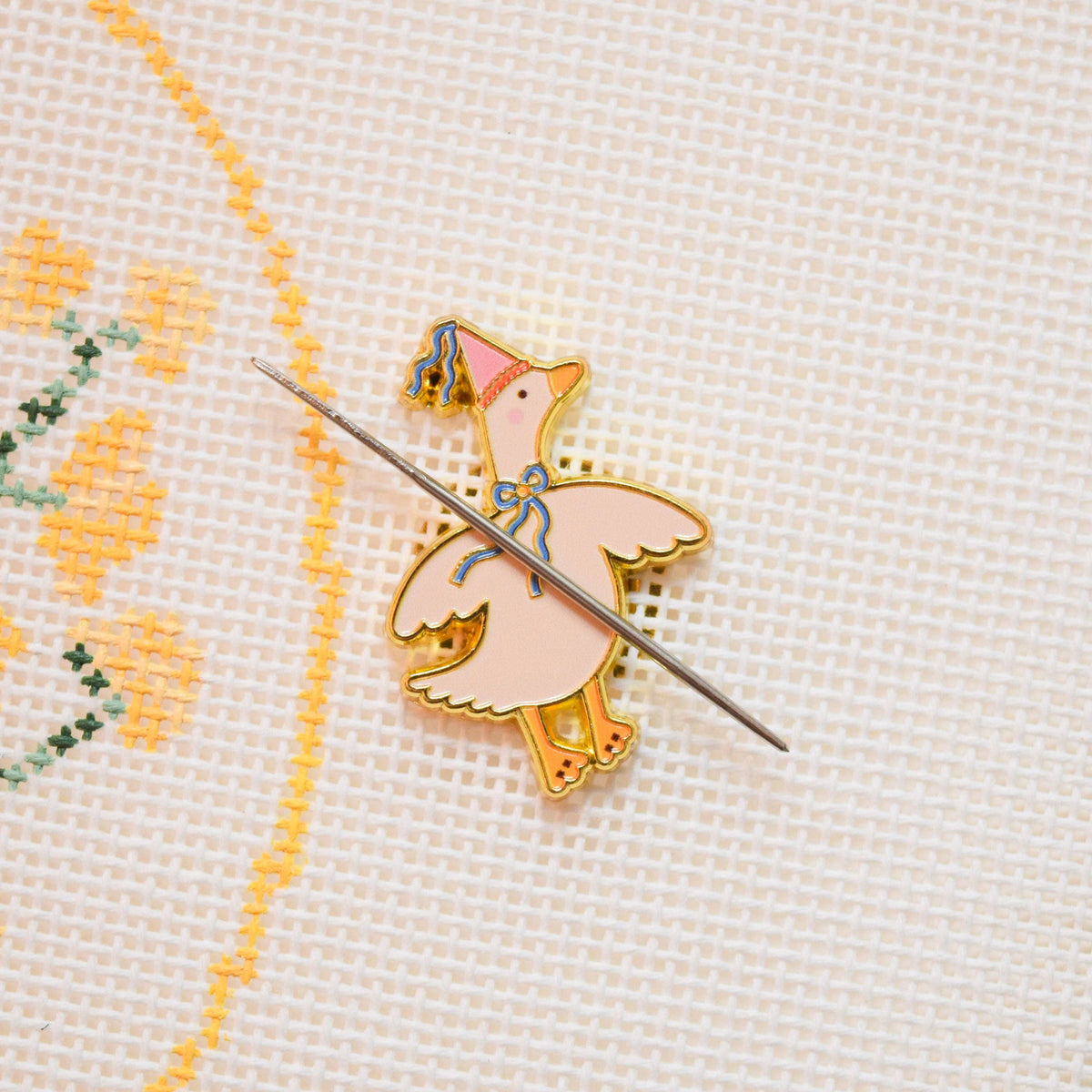 Party Goose Needle Minder